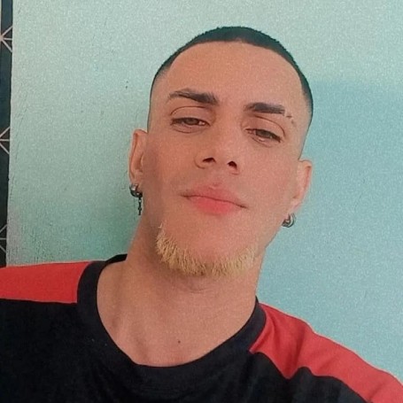 Isaias, 22, Rio de Janeiro