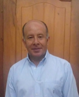 Carlos, 52, Bogota