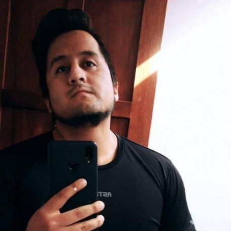 Joel, 25, Quito
