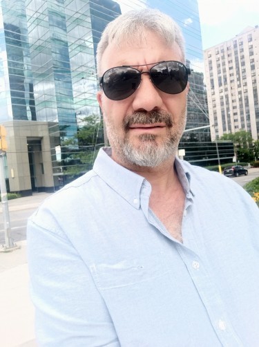 Kemal, 48, Toronto