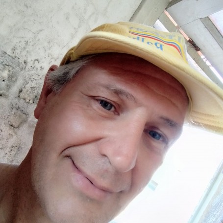 DIEGO, 47, Buenos Aires