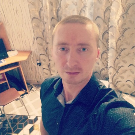 Mihail, 40, Kichmengskiy Gorodok