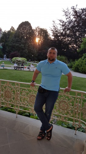 Mustafa, 42, Baku