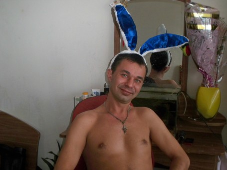 Sergey, 42, Osinniki