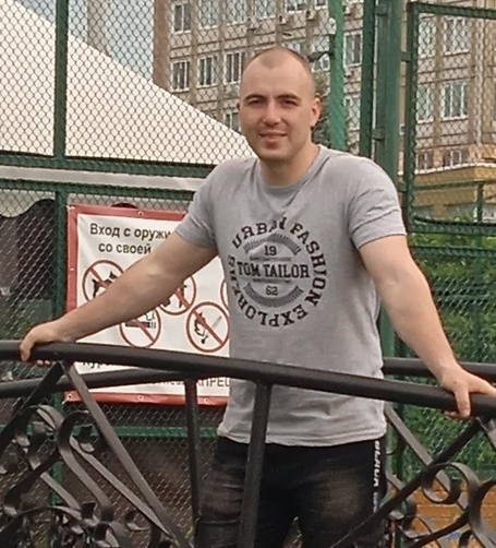 Alex, 28, Luhansk