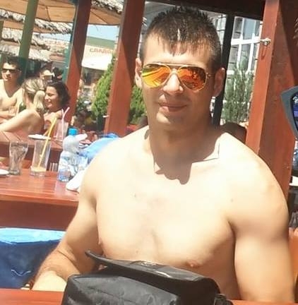 Milos, 31, Osipaonica
