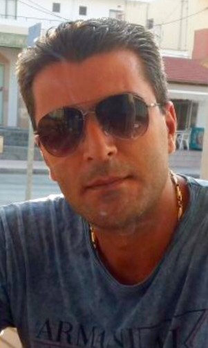 Stavros, 44, Keratsini