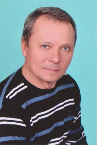 VITALIY, 57, Luhansk