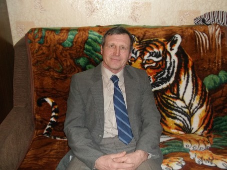 Andrey, 63, Peskovka