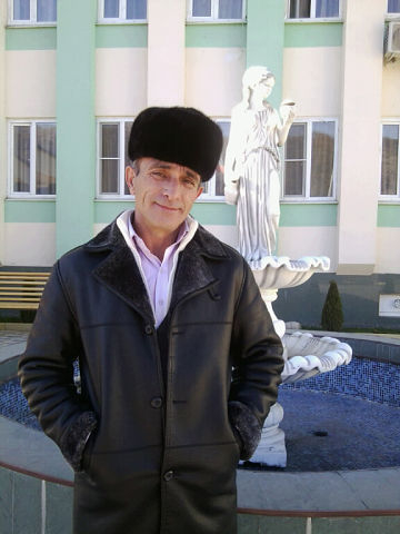 HIZIR, 59, Grozny
