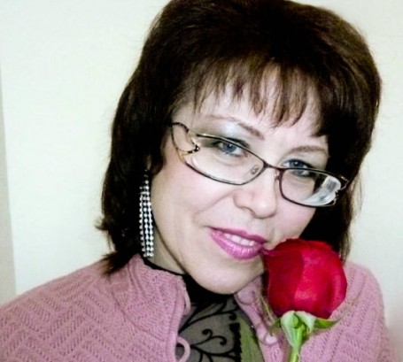 Olga, 60, Donetsk