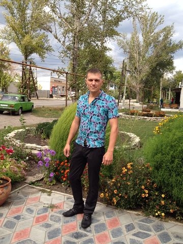 Dmitriy, 47, Luhansk