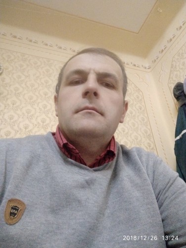 Gábor, 45, Vynohradiv