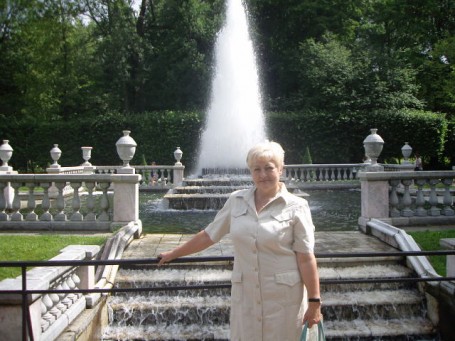 Galina, 68, Saint Petersburg