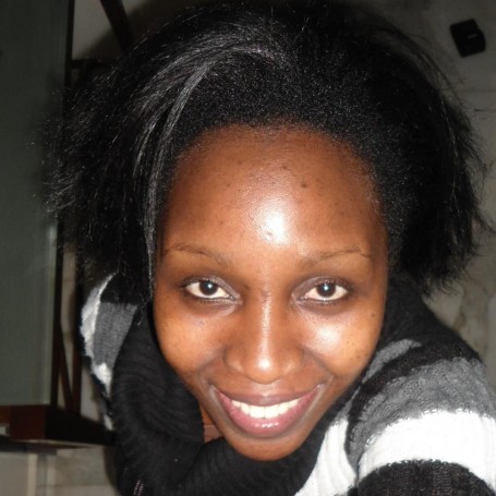 Flo, 37, Nairobi