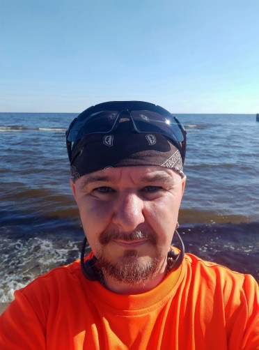 Igor, 46, Riga