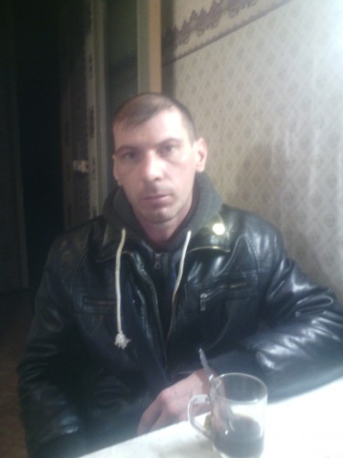 Sergey, 37, Verkhnedneprovskiy