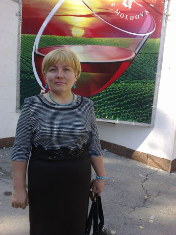Elena, 61, Chisinau