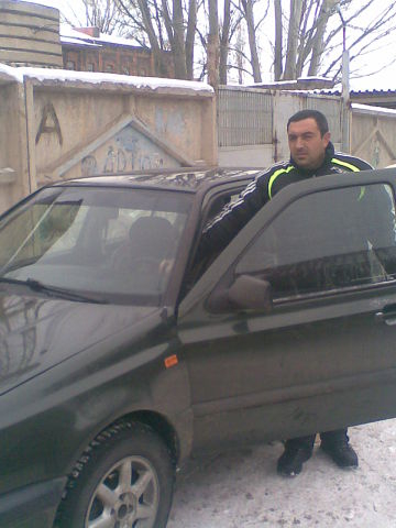ARSHO, 41, Gyumri