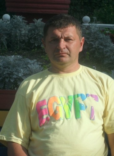 Aleksey, 50, Dobryanka