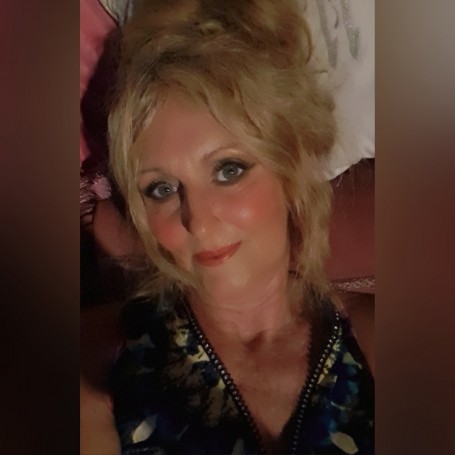 Lisa, 55, Dubai