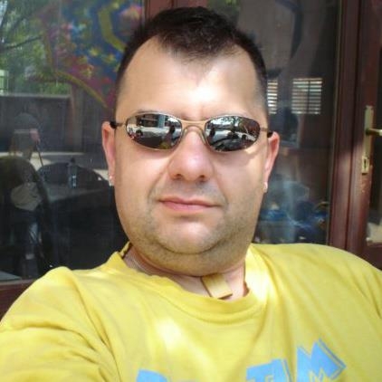 DRAGAN, 45, Belgrade