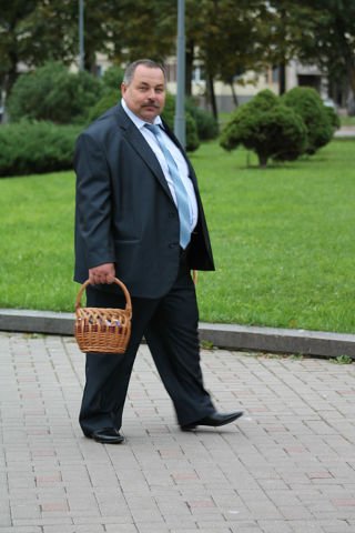 Yuriy, 57, Borovichi