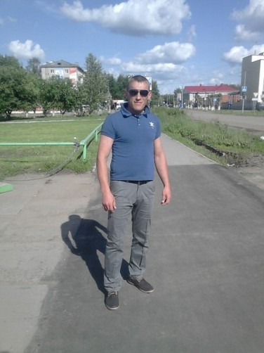 Yuriy, 39, Osa