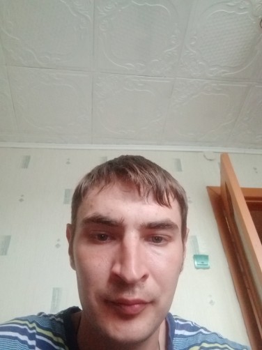 Yuriy, 31, Omsk