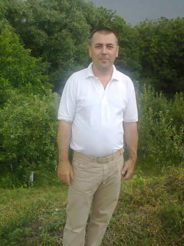 Valeriu, 49, Chisinau