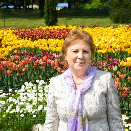 Elena, 63, Kyiv
