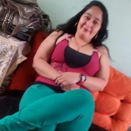 Yineth, 42, Bogota
