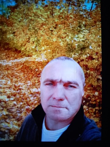 Oleg, 46, Floresti