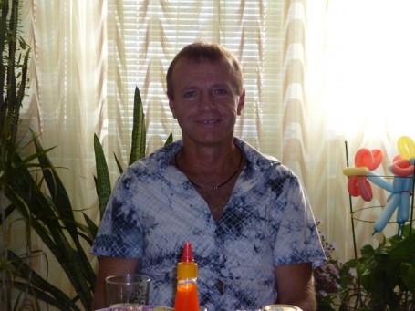 VIKTOR, 76, Volgodonsk
