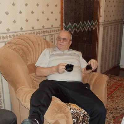 Viktor, 79, Kamensk-Ural&#039;skiy