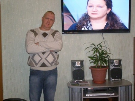 Sergey, 47, Olenegorsk
