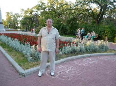 Aleksandr, 69, Dnipro