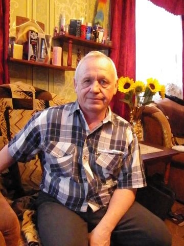 VIKTOR, 68, Pochinok